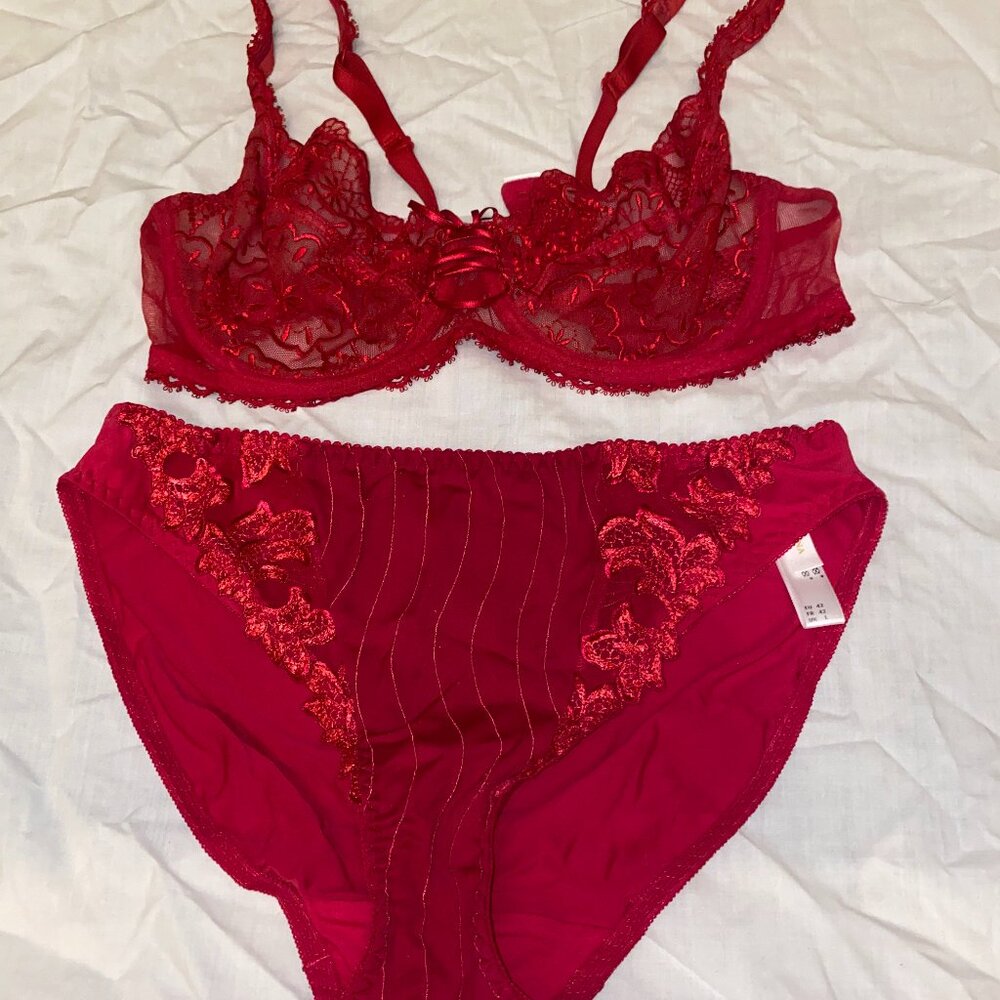 Antinea Red Matching set